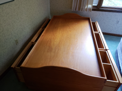 Showing Drawers